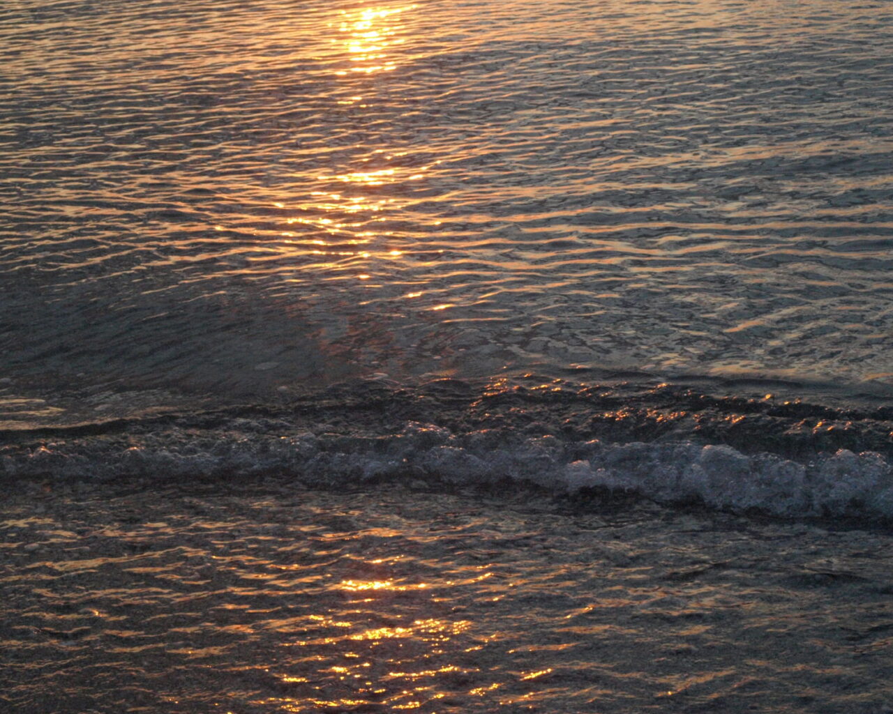 10 La plage au lever du soleil
