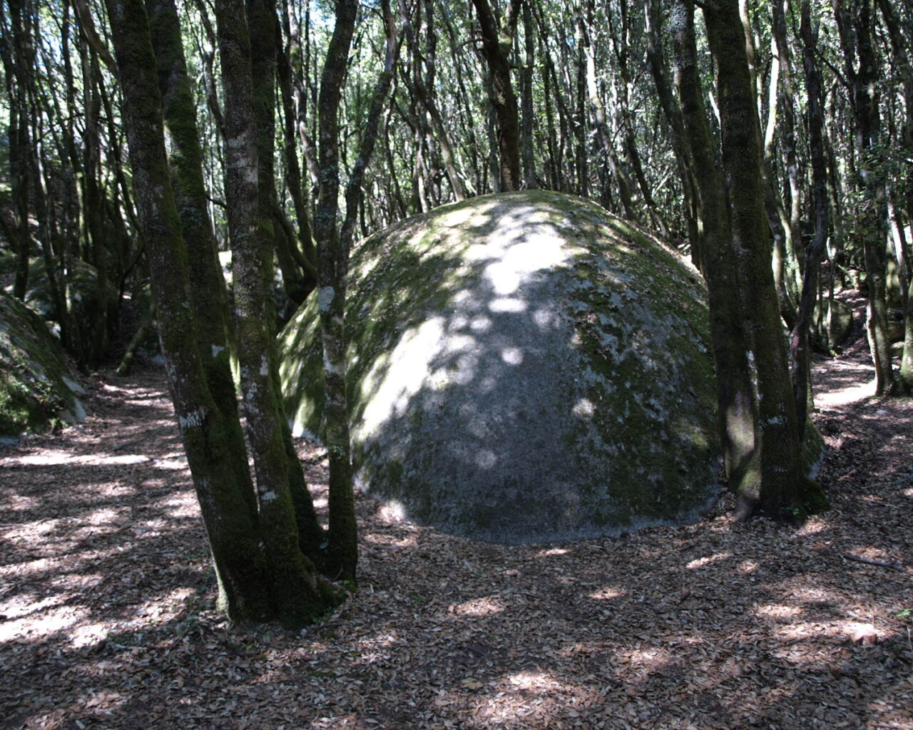 07 Le granit se presente sous forme de grosses boules