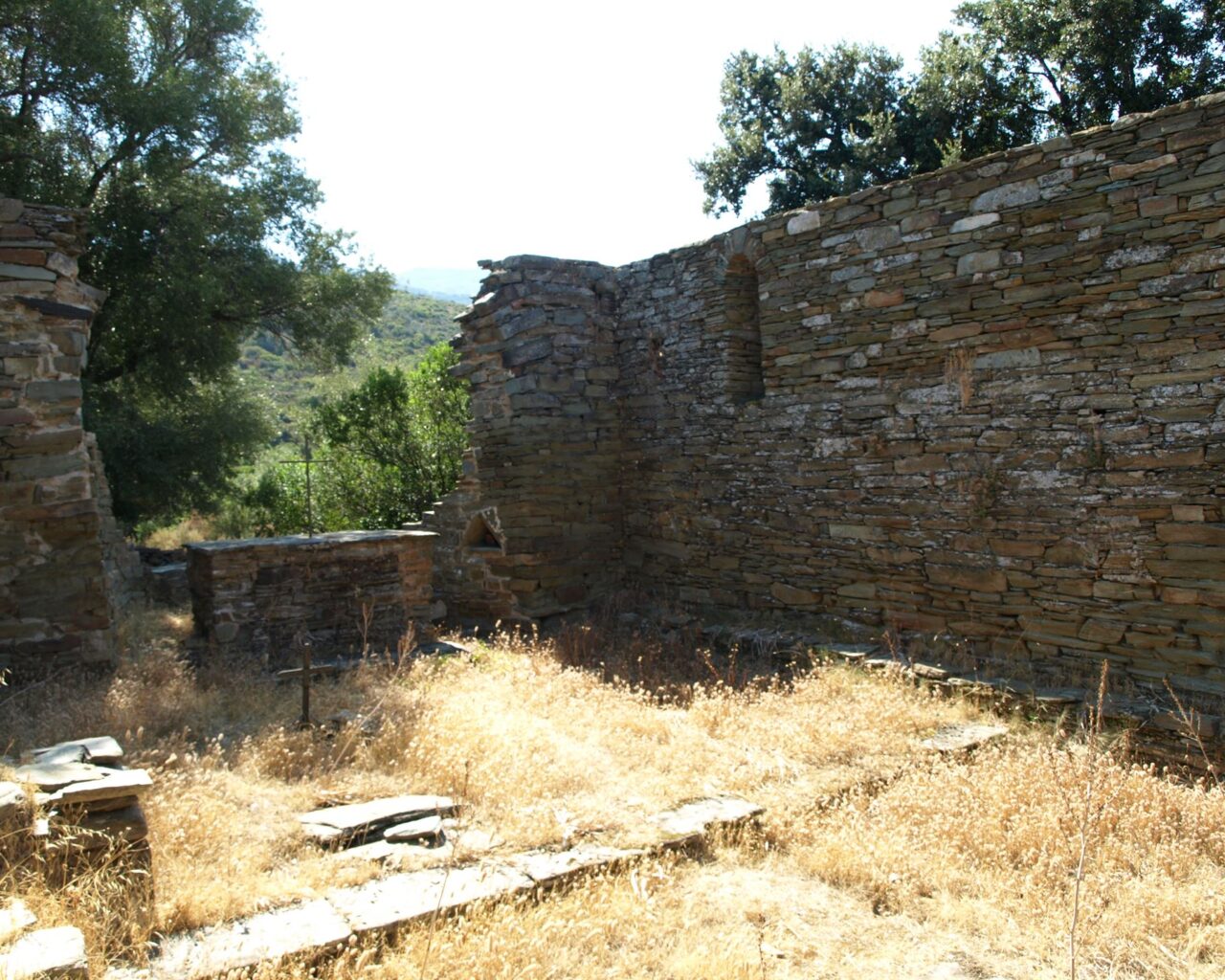 08 Ruines de la chapelle San Michele du Xe siecle