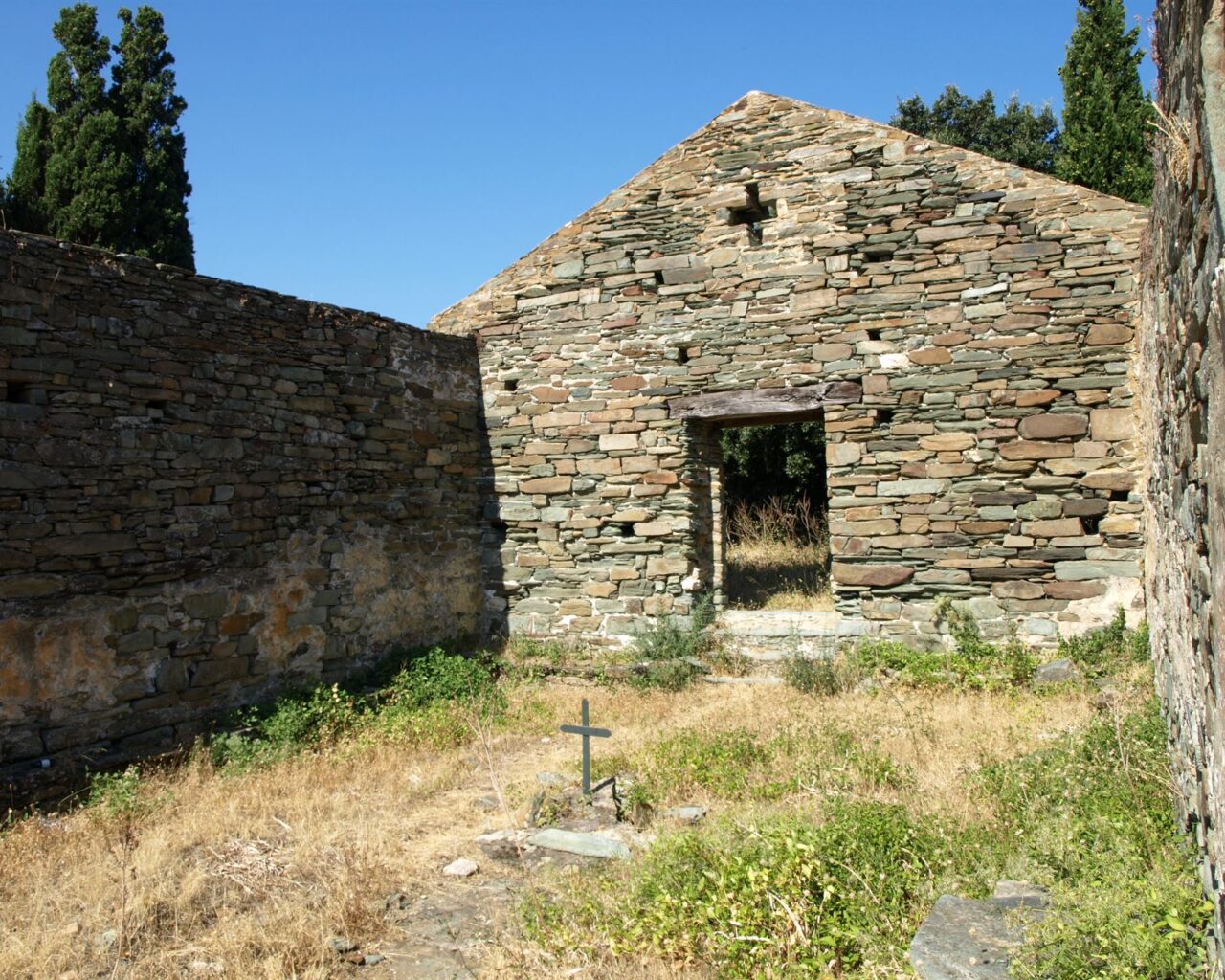 09 Ruines de la chapelle San Michele du Xe siecle