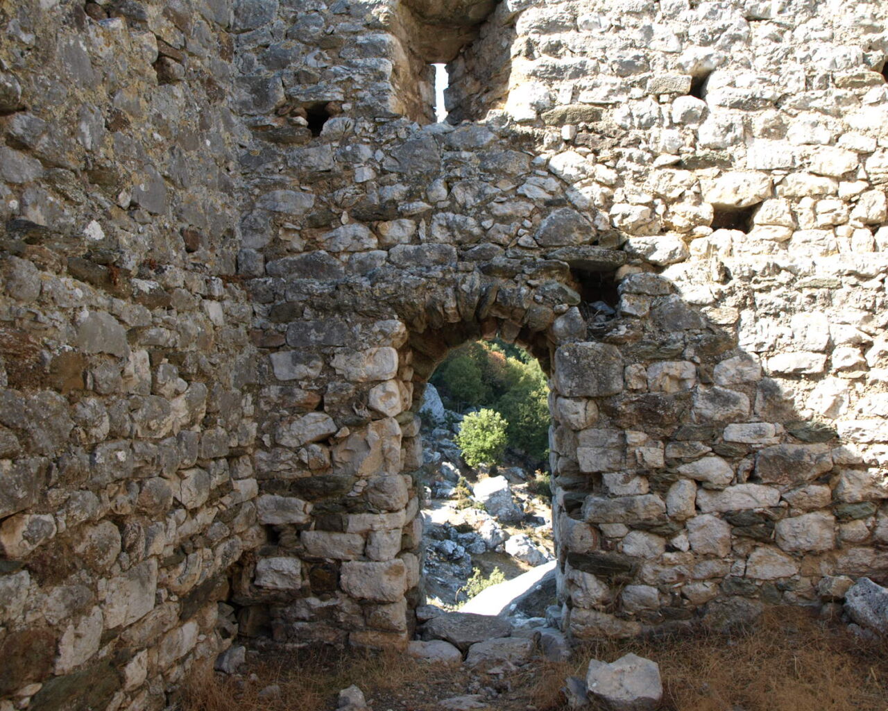 10 Les vestiges du chateau de Suprieta