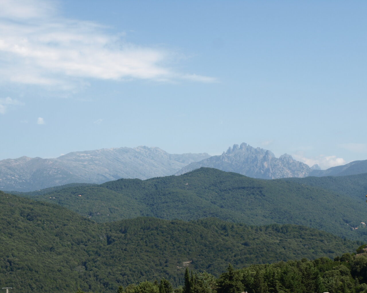 10 Vue sur les sommets de lAlta Rocca