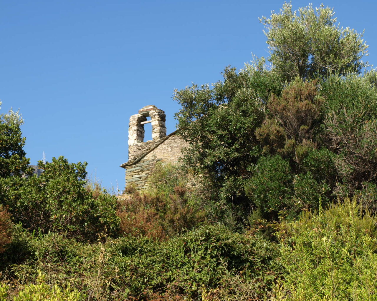 16 La chapelle en ruine de San Quilico
