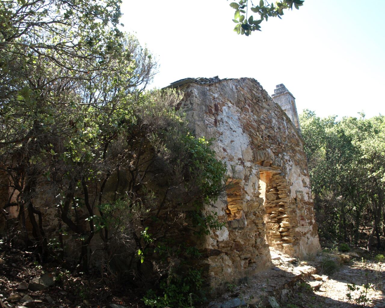 18 Ancienne chapelle ruinee