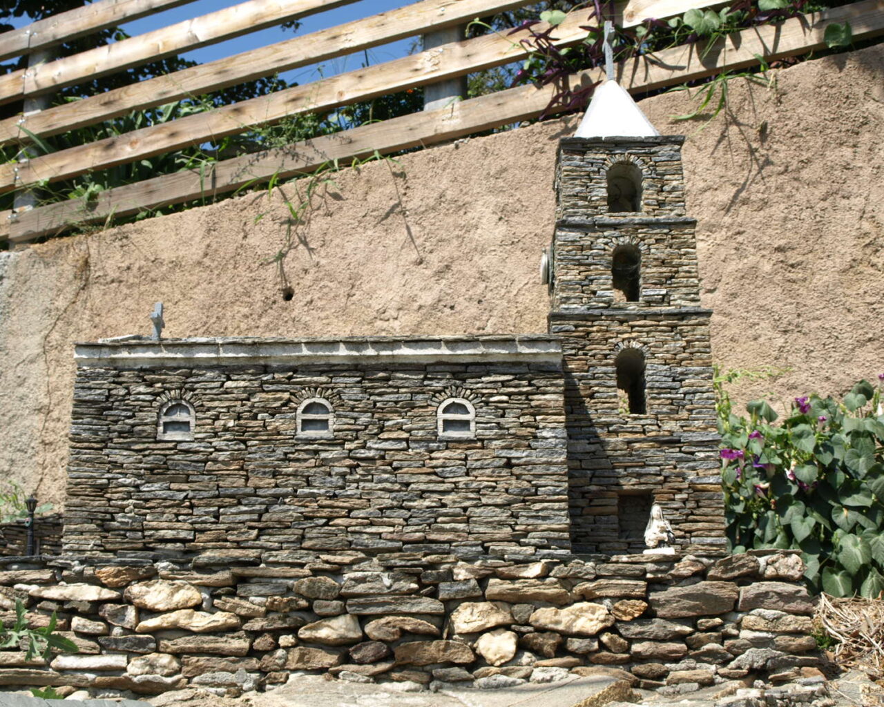 27 Village miniature a Ponte Novu en pierre de Carriolu
