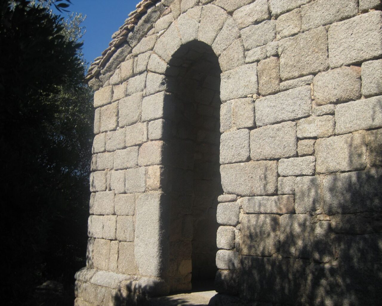 31 La chapelle romane de San Quilico de Montilati
