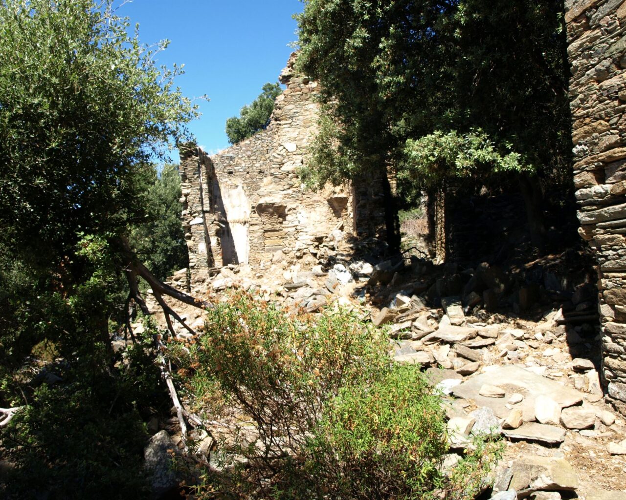 31 Ruines de lancien village de Salge