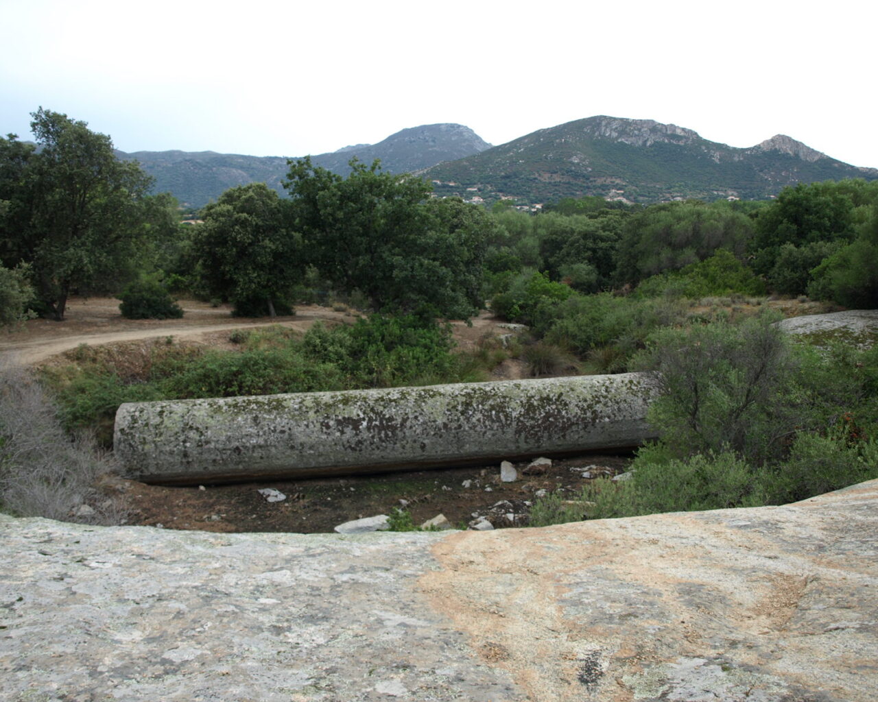 06 Le monolithe de Corbara