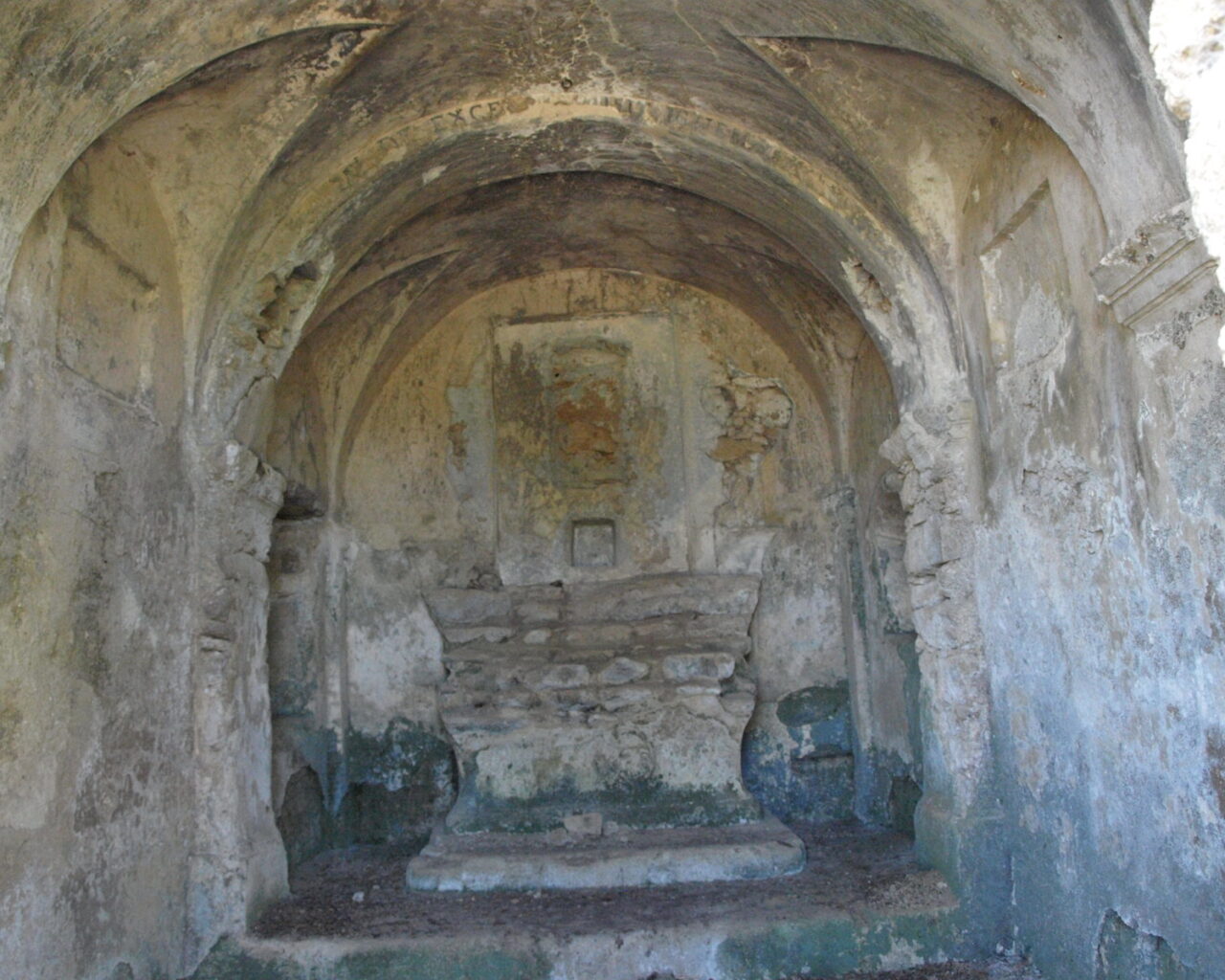 23 Interieur de la chapelle San Filippu
