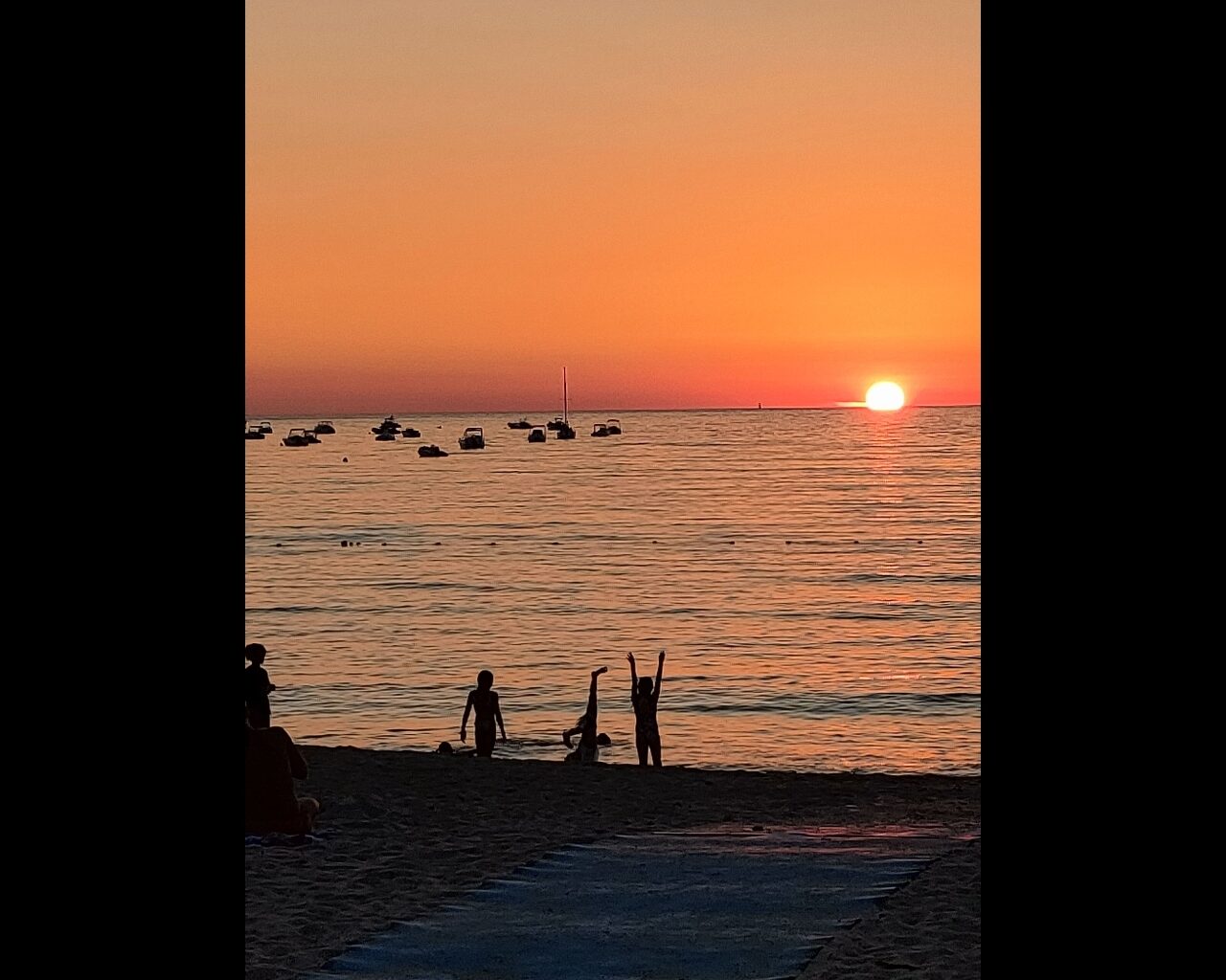 10 Coucher du soleil depuis la plage d'Orcino