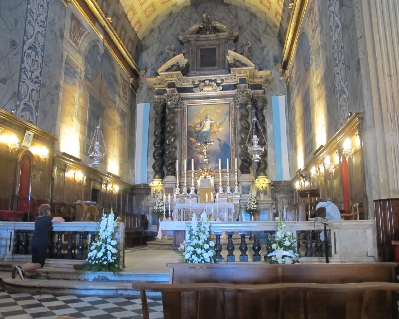 01 Intérieur de la cathédrale Sta Maria Assunta d'Ajaccio