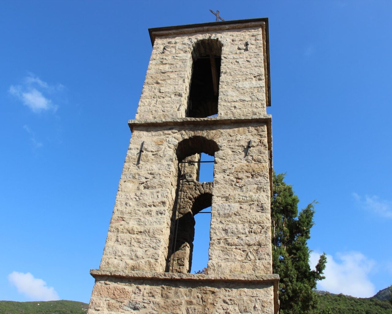 13 Le campanile