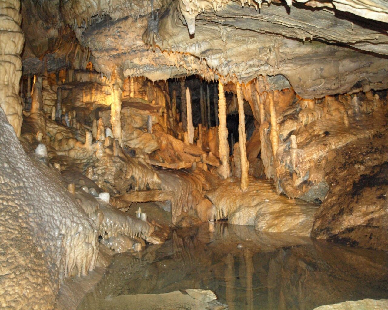 17 Les Grottes de Han sur Lesse