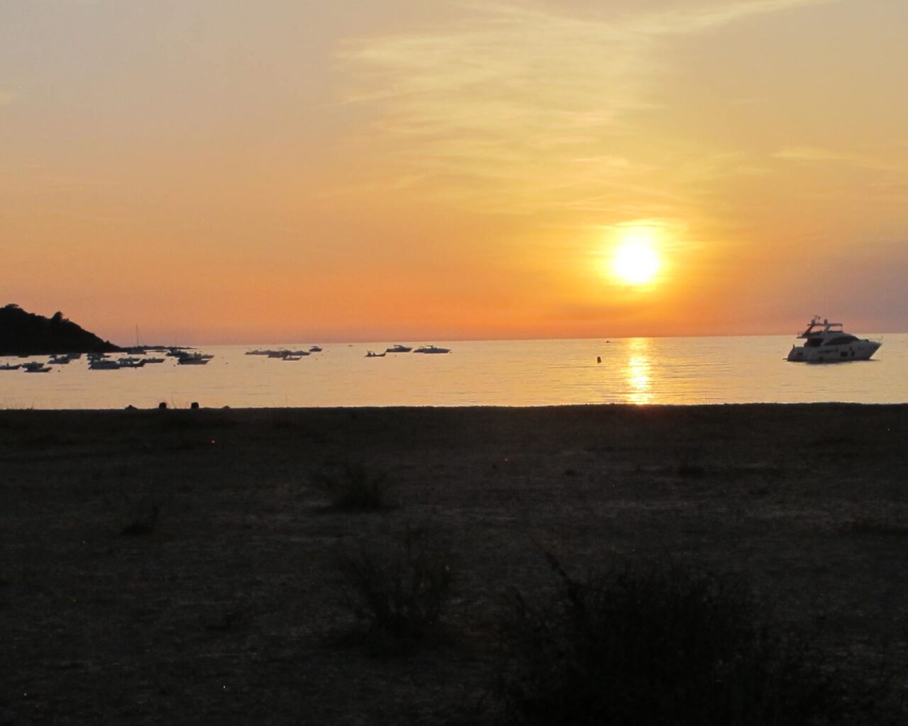 25 Coucher du soleil depuis la plage du Stagnone.JPG