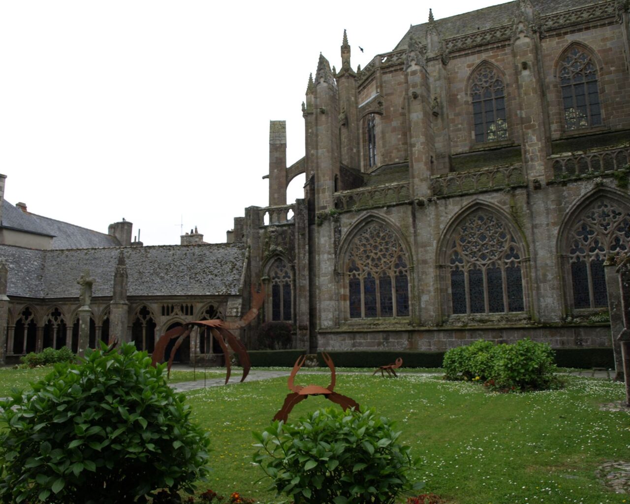 18 Le cloître gothique de la cathédrale (1468)