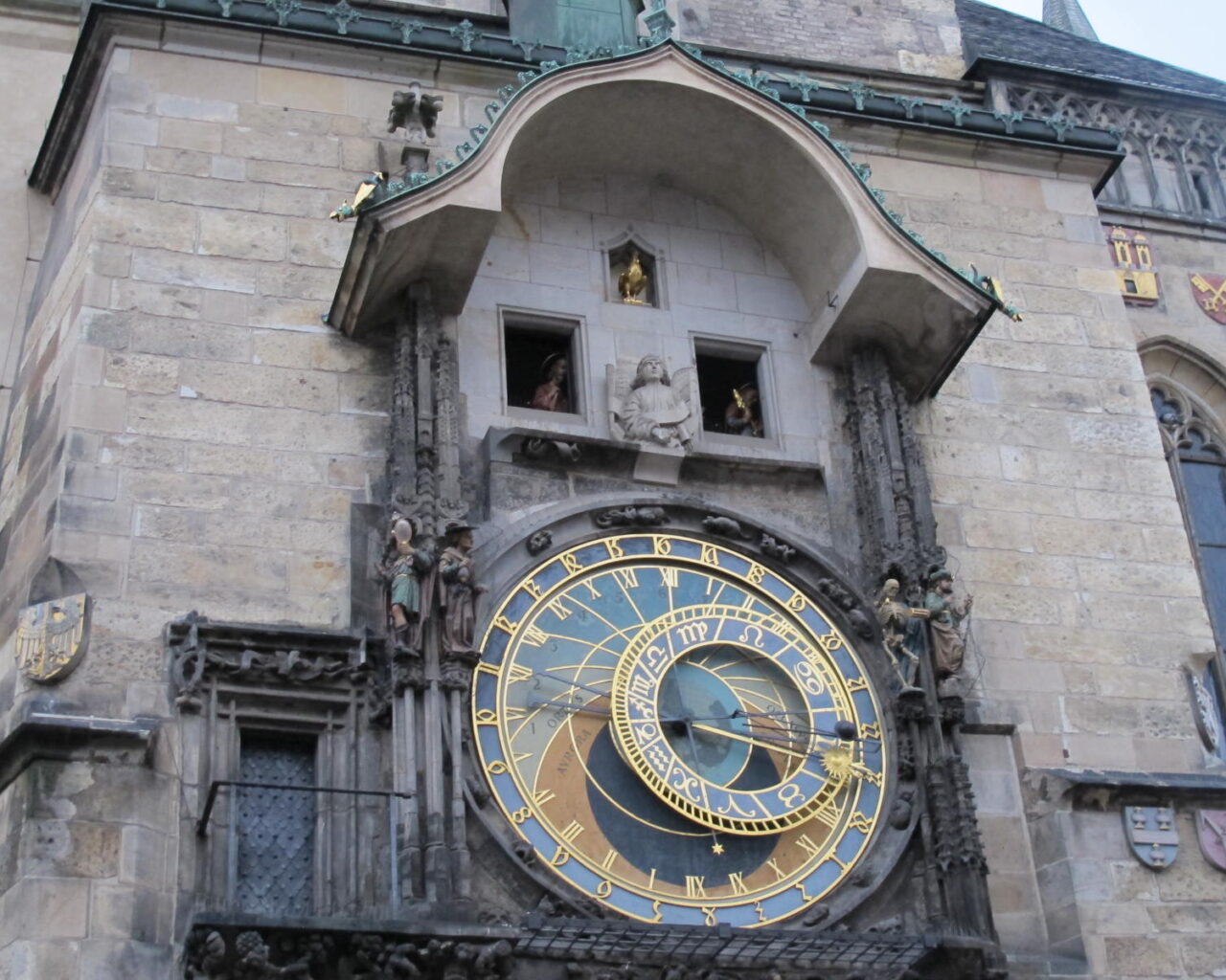 39 L’horloge astronomique remonte au début du XVe siècle