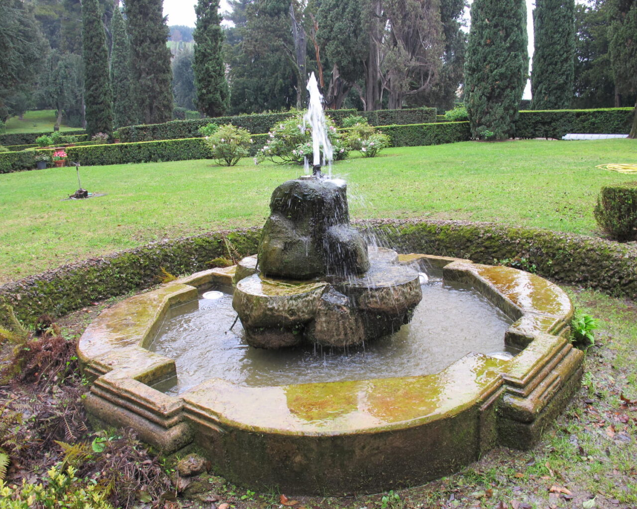 50 Une des fontaines de la villa d'Este