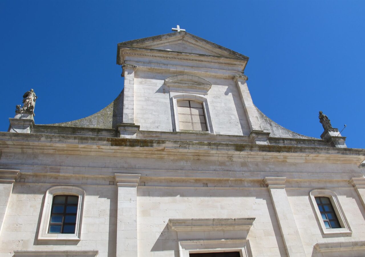 01 L'église mère de San Nicola.