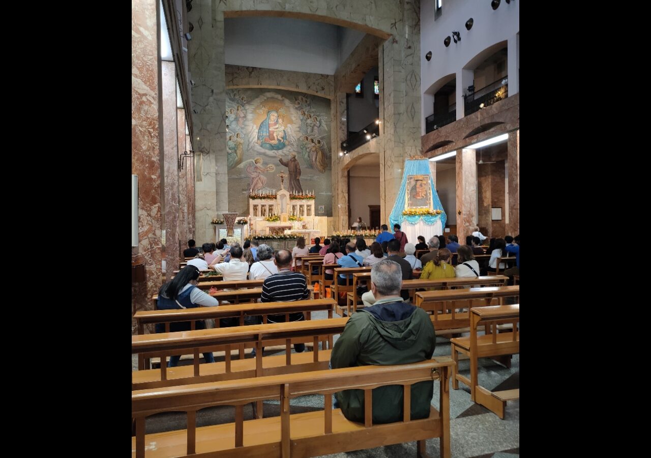 10 Intérieur de l'église de Sainte Marie des Grâces