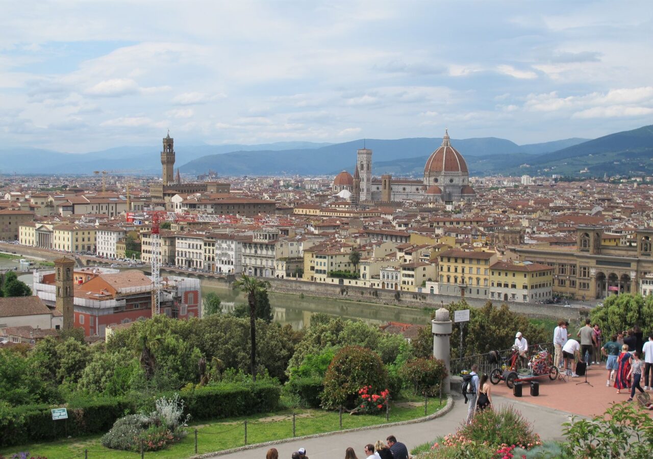 16 Vue sur la ville de Florence de la place Michelangelo