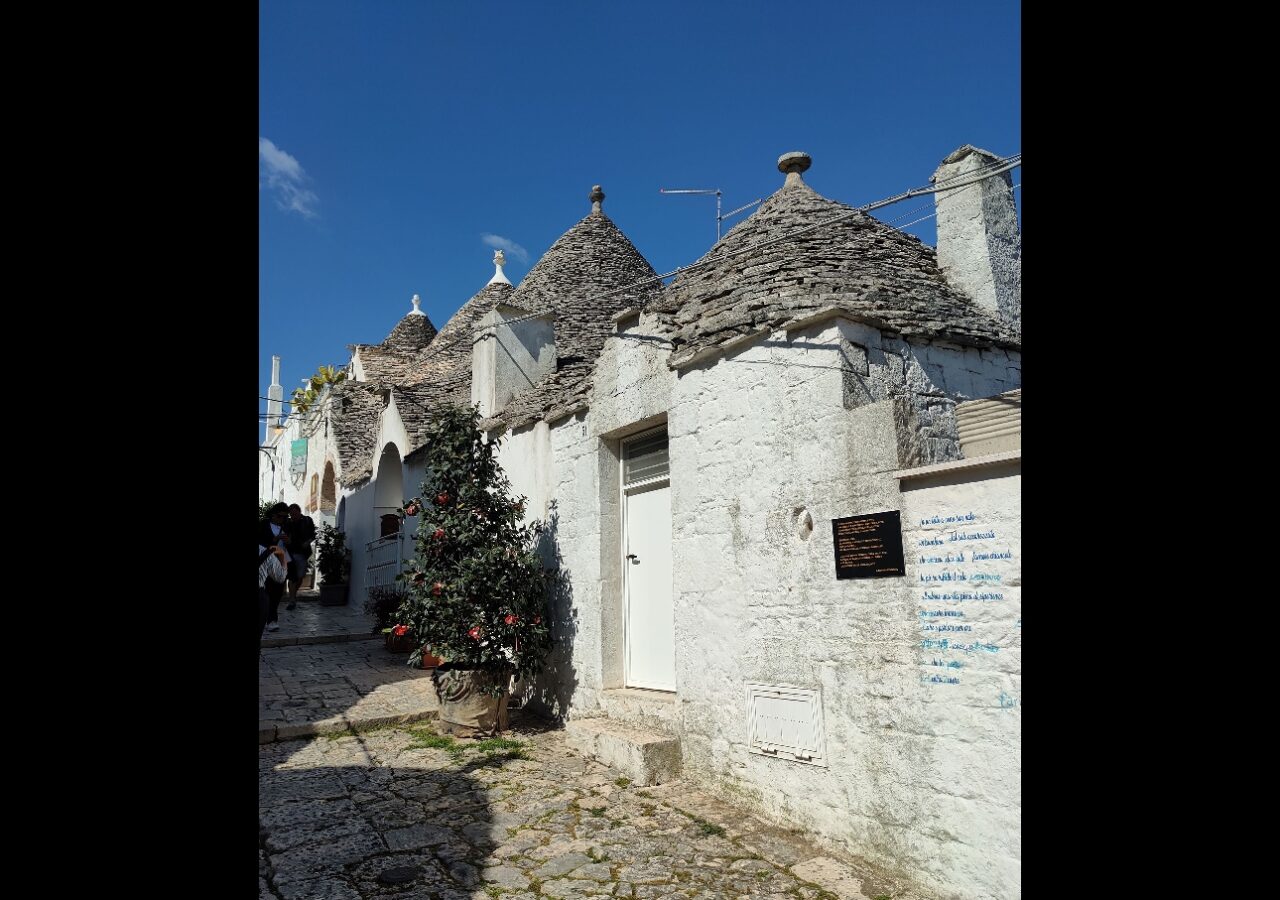 18 Promenade parmi les magnifiques trulli... que dire de plus