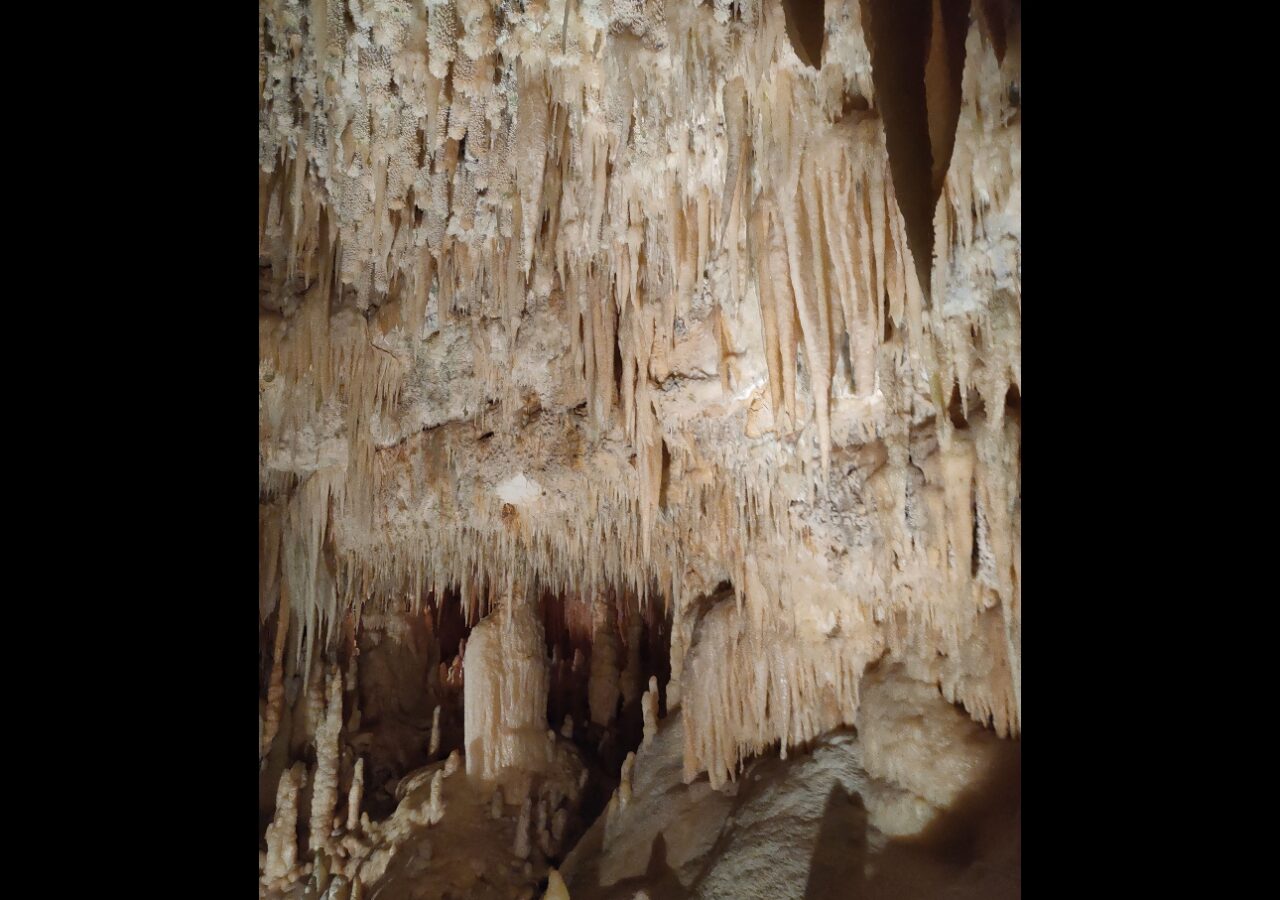 24 La grotte blanche