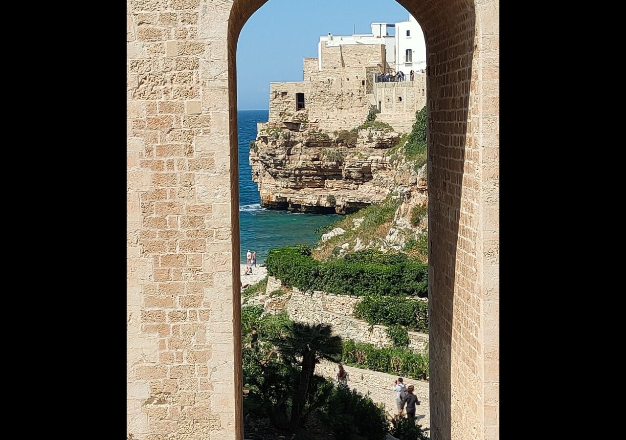 25 pont avec vue sur la plage