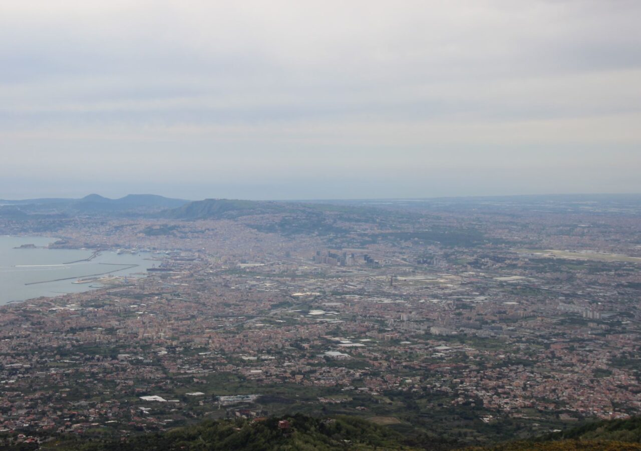 26 Vue sur Naples depuis le Vésuve