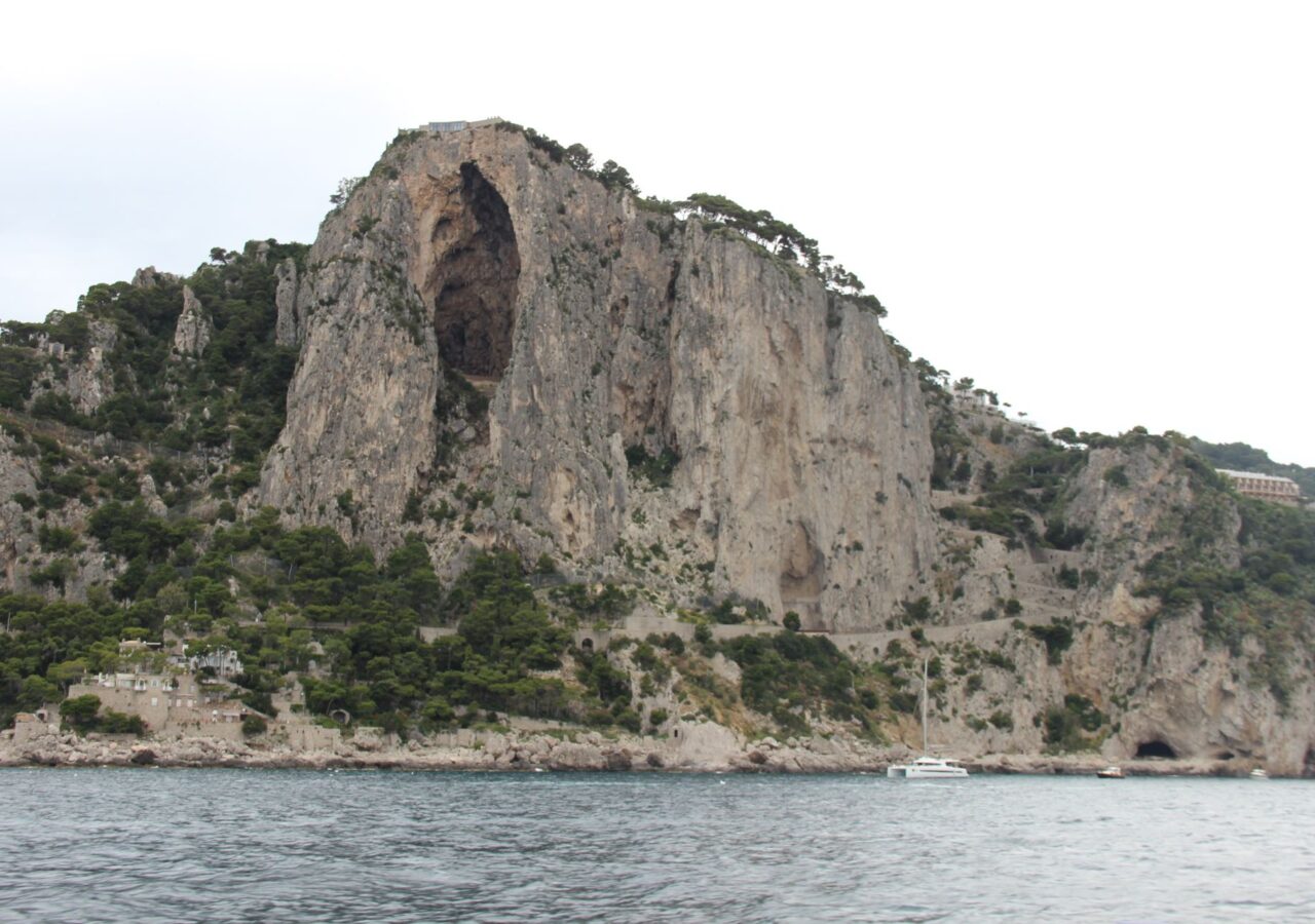 39 Grotte vue du bâteau