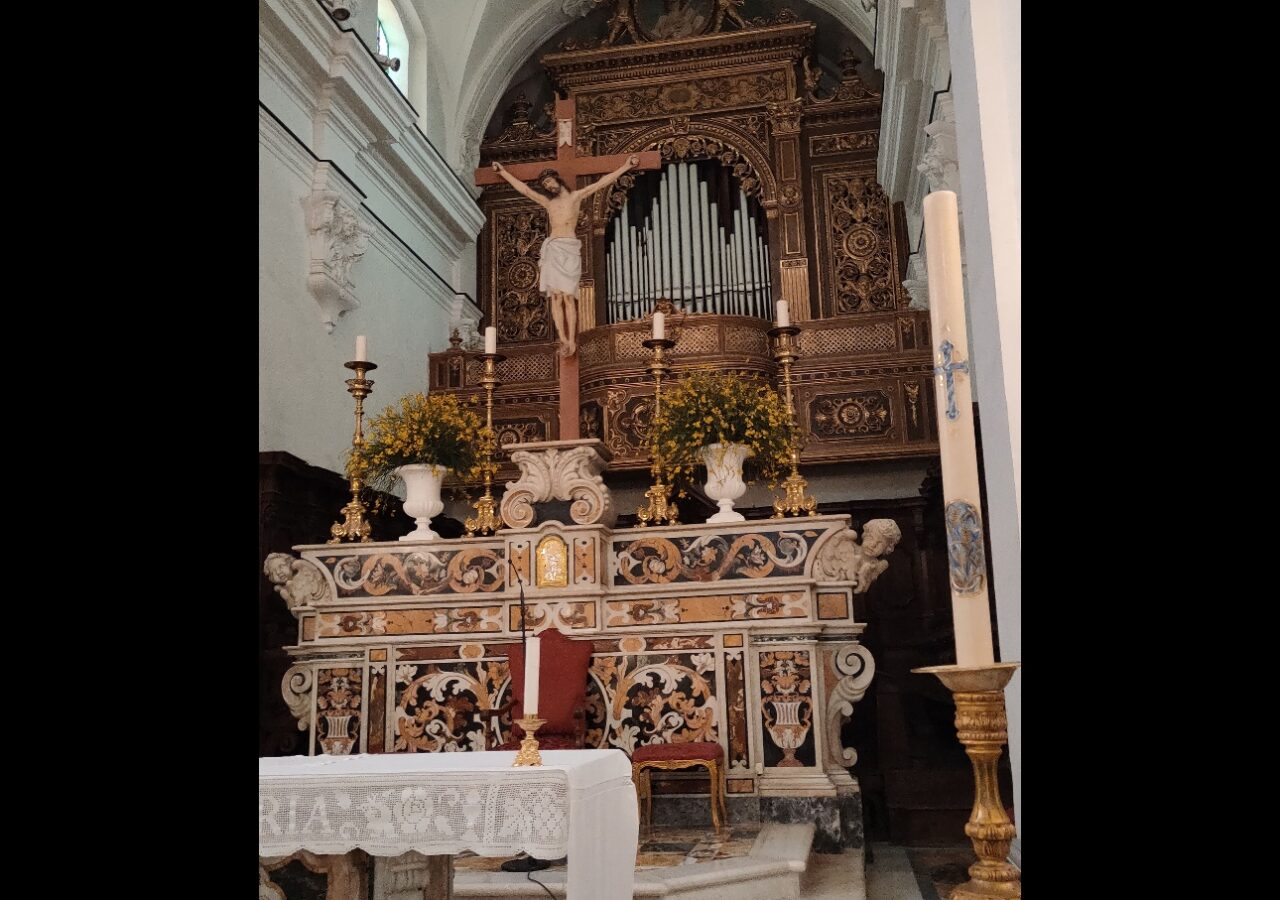 72 L'intérieur de l'église Santa Maria delle Grazie.